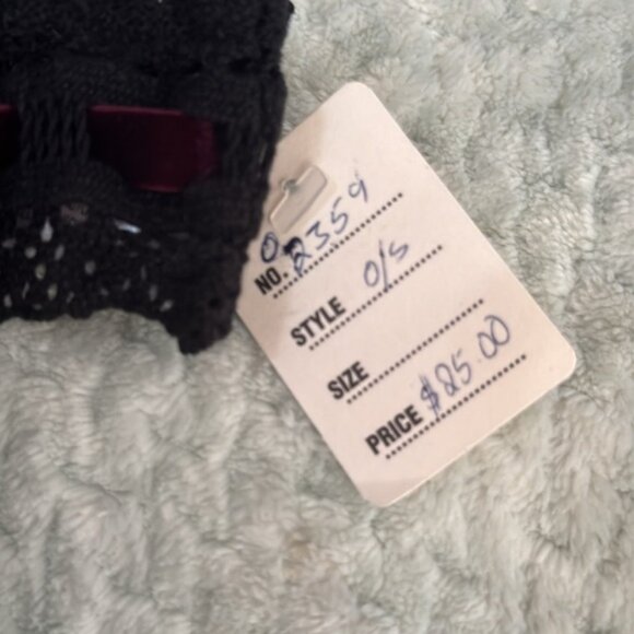 NEW Leg Avenue Black with Purple Velvet Bridal Leg Garter Wedding One Size - Picture 4 of 5